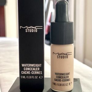 New MAC Waterweight Concealer NC20 discontinued